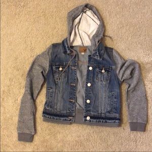 AMERICAN HOODED JEAN JACKET